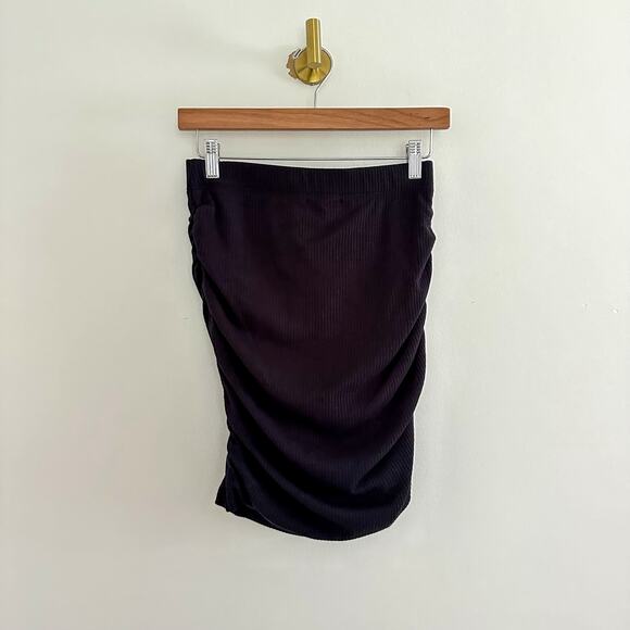 Sundry For Evereve Ribbed Ruched Knit Pull On Mini Skirt Black 1 - Picture 3 of 9